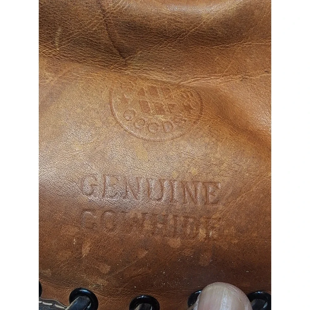 Phil Rizzuto Signature 4230 Vintage 3 Finger  Baseball Glove  - Pro Maker